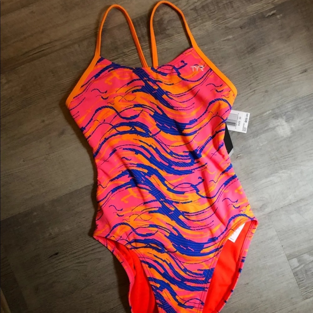 Women’s swim suit